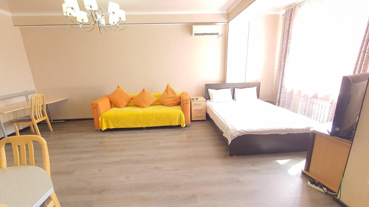 Orange Apartment With Panoramic View Bischkek Exterior foto